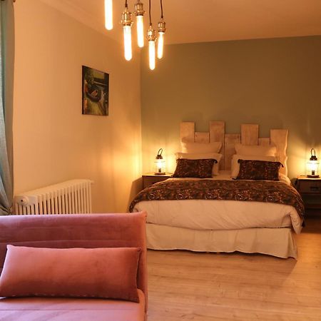 Logis De Pierre Levee Bed & Breakfast Bessines Eksteriør bilde