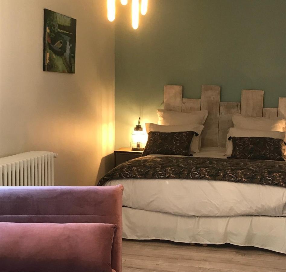 Logis De Pierre Levee Bed & Breakfast Bessines Eksteriør bilde
