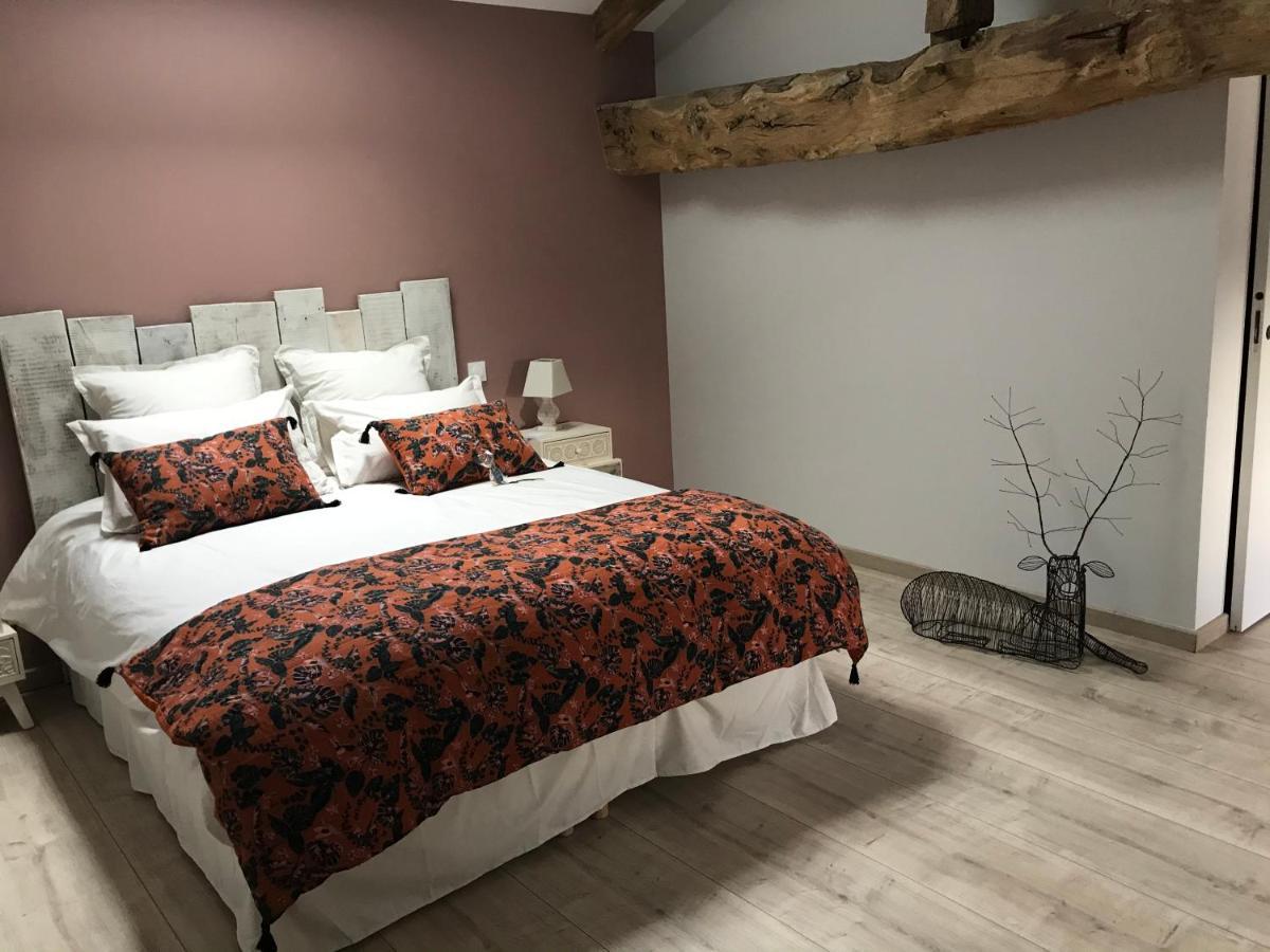 Logis De Pierre Levee Bed & Breakfast Bessines Eksteriør bilde