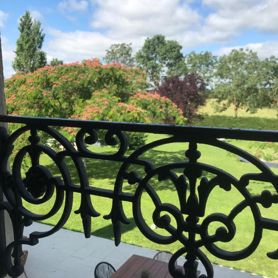 Logis De Pierre Levee Bed & Breakfast Bessines Eksteriør bilde
